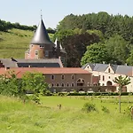 Hôtel - Ferme Du Château D'ahin 3*