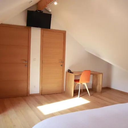 Hôtel - Ferme Du Château D'ahin Hotel