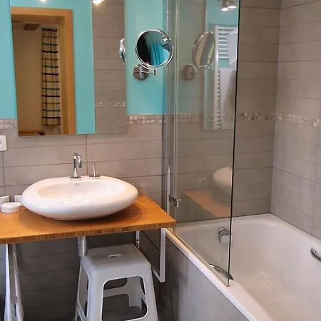 Hôtel - Ferme Du Château D'ahin Отель 3*