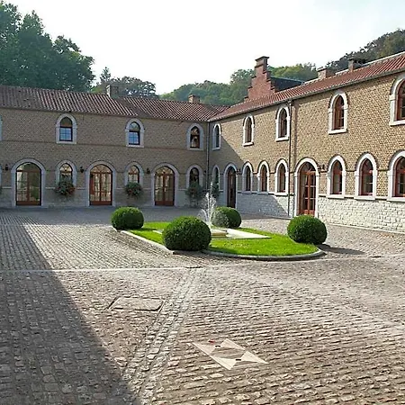 Hôtel - Ferme Du Château D'ahin 3* Юи