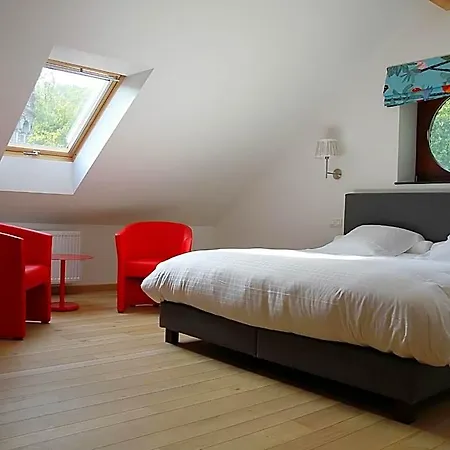 Отель Hôtel - Ferme Du Château D'ahin 3*
