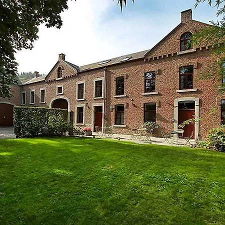 Hôtel - Ferme Du Château D'ahin Отель