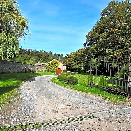 Hôtel - Ferme Du Château D'ahin Отель 3*