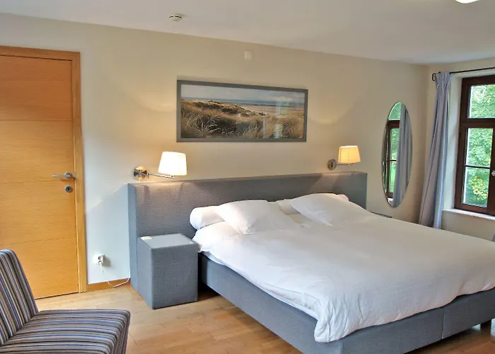 Hôtel - Ferme Du Château D'ahin Hotel