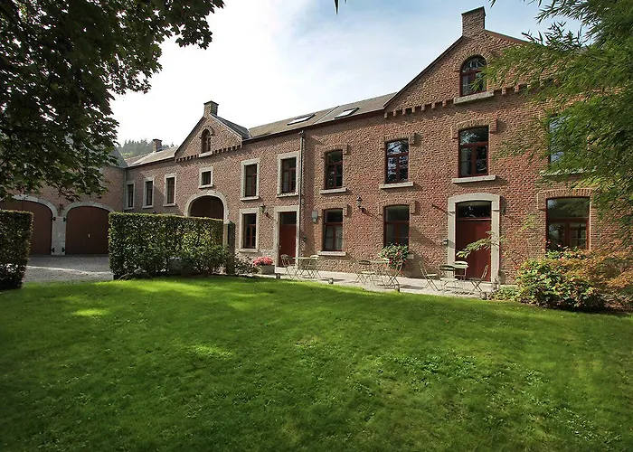 Hotel Hôtel - Ferme Du Château D'ahin