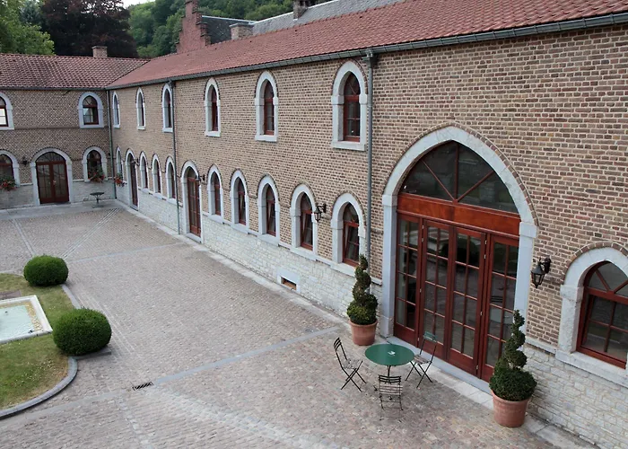 Hôtel - Ferme Du Château D'ahin Hotel