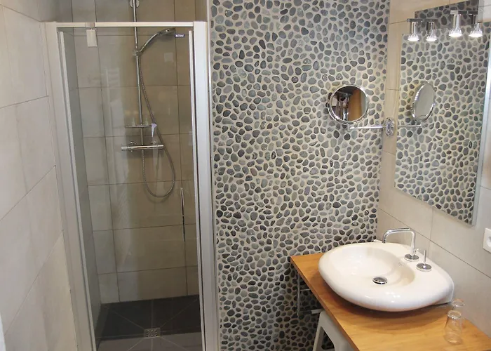 Hôtel - Ferme Du Château D'ahin 3*