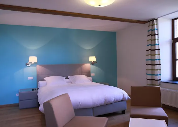 Hôtel - Ferme Du Château D'ahin 3*